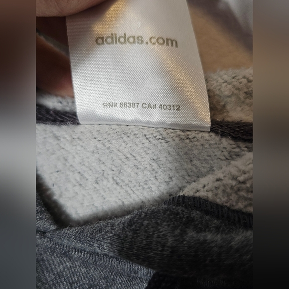 Adidas Men's Gray 2005 Vintage Hoodie Men's Size Large *See flaws - Picture 6 of 10